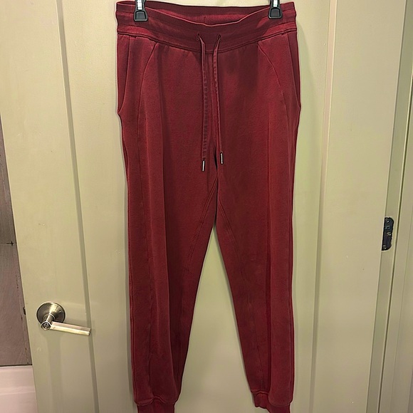 lululemon sweatpants - Picture 3 of 3
